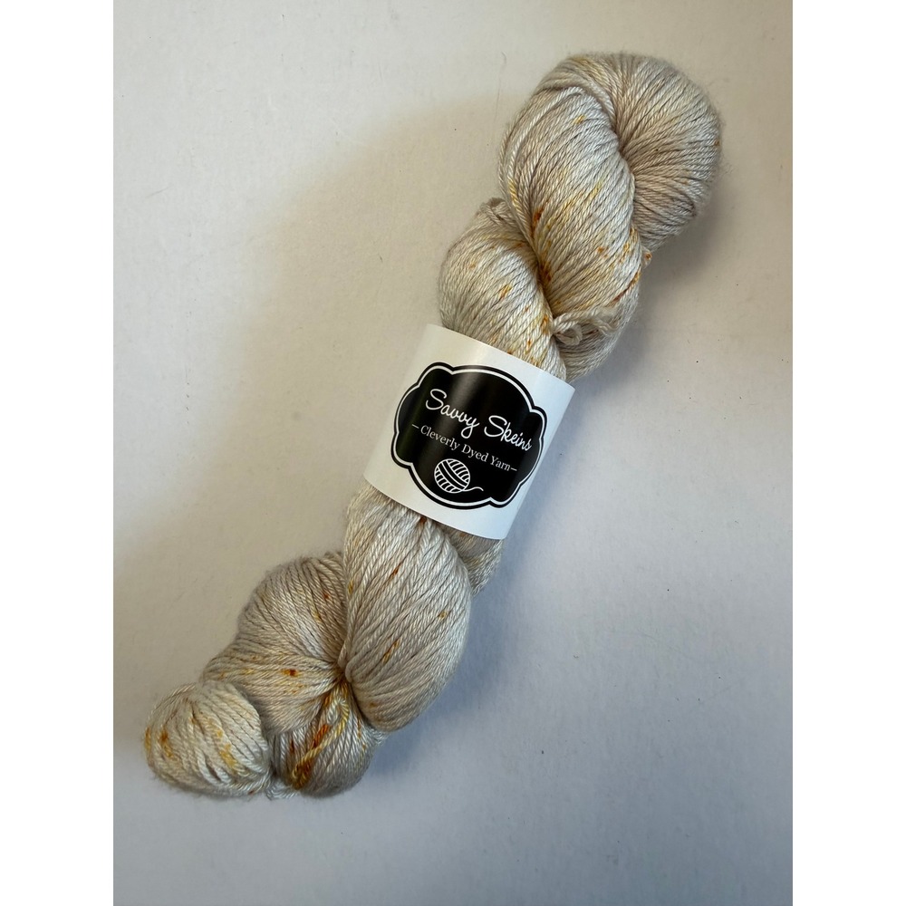 New Savvy Skeins Elite Merino Silk Yarn Gold Dust 100g Cream Gold Speckle